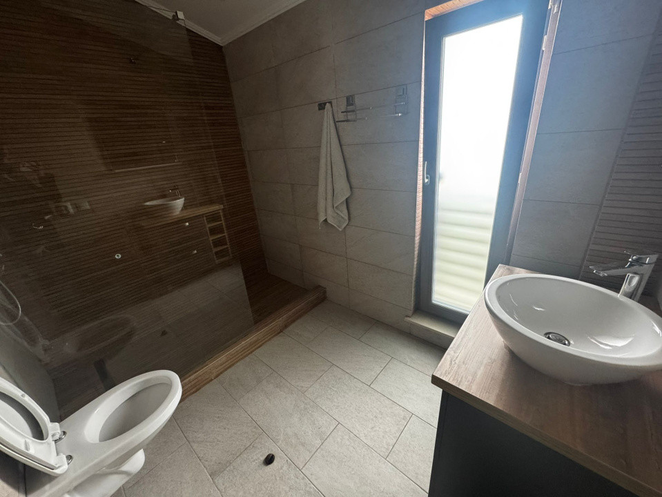 Apartament 2 camere, open-space, 84mp, Sarari, zona Parchet 