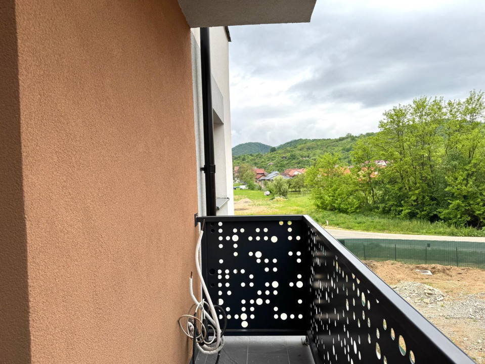 De vanzare apartament 3 camere Tăuții Măgheruș