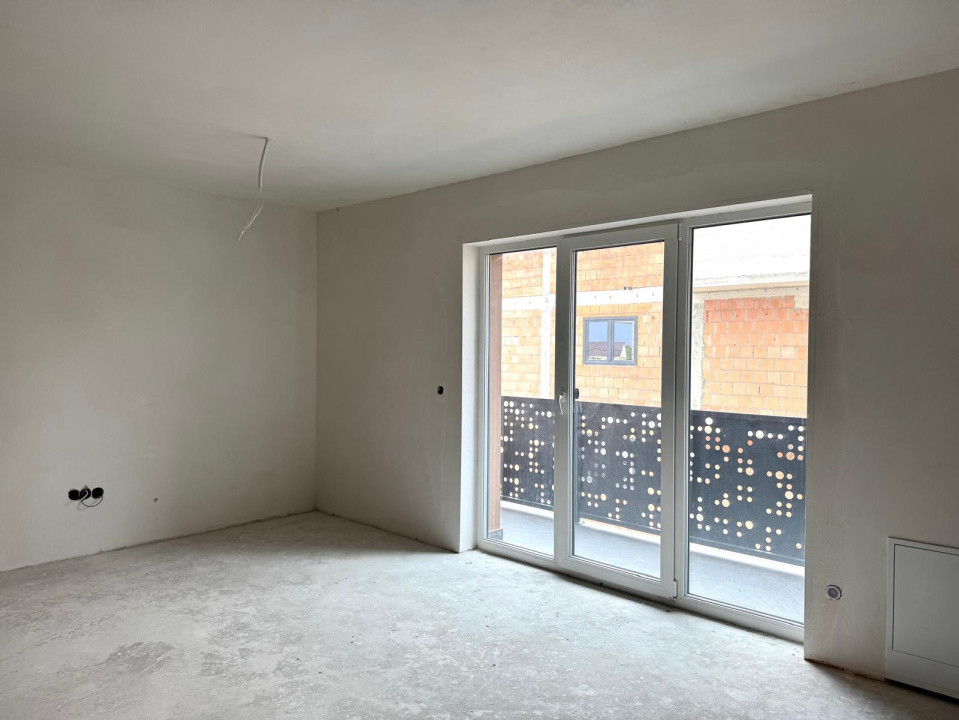 De vanzare apartament 3 camere Tăuții Măgheruș