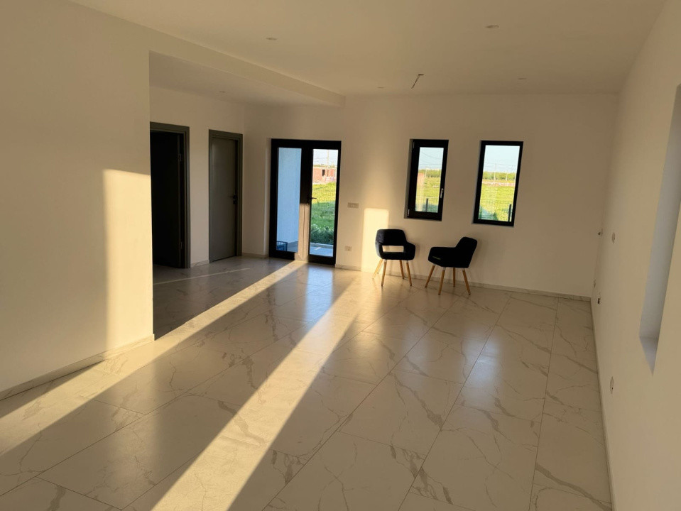 CASA  DE VANZARE9(125 MP)DR. CARNABEL