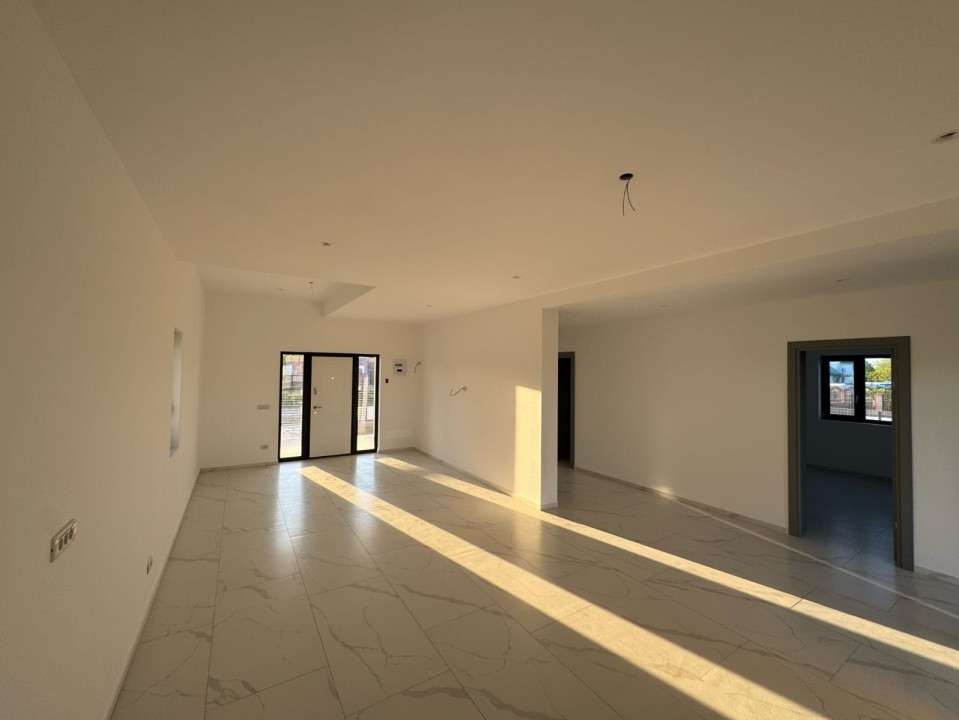 CASA  DE VANZARE9(125 MP)DR. CARNABEL