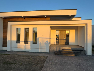 CASA  DE VANZARE9(125 MP)DR. CARNABEL