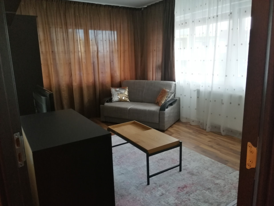 Apartament cu 2 camere, semidecomandat, suprafață utilă 55 mp, Nufărul