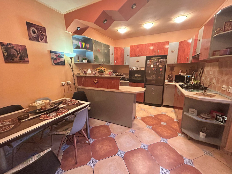 Apartament la casă de vânzare – zonă centrală, Sibiu – 98 mp, 4 camere