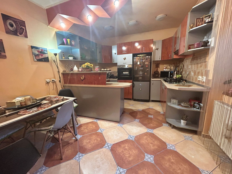 Apartament la casă de vânzare – zonă centrală, Sibiu – 98 mp, 4 camere