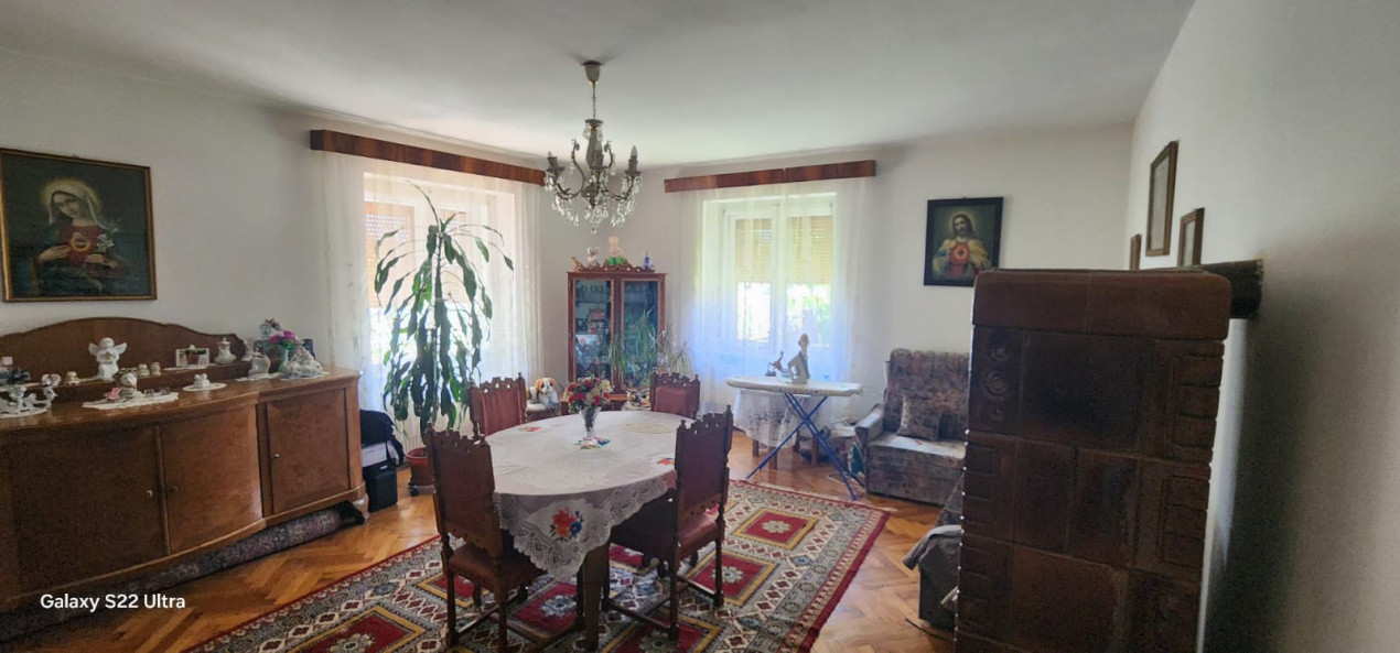 Casa de vanzare 6 camere ,300mp utili, C.Dumbravii