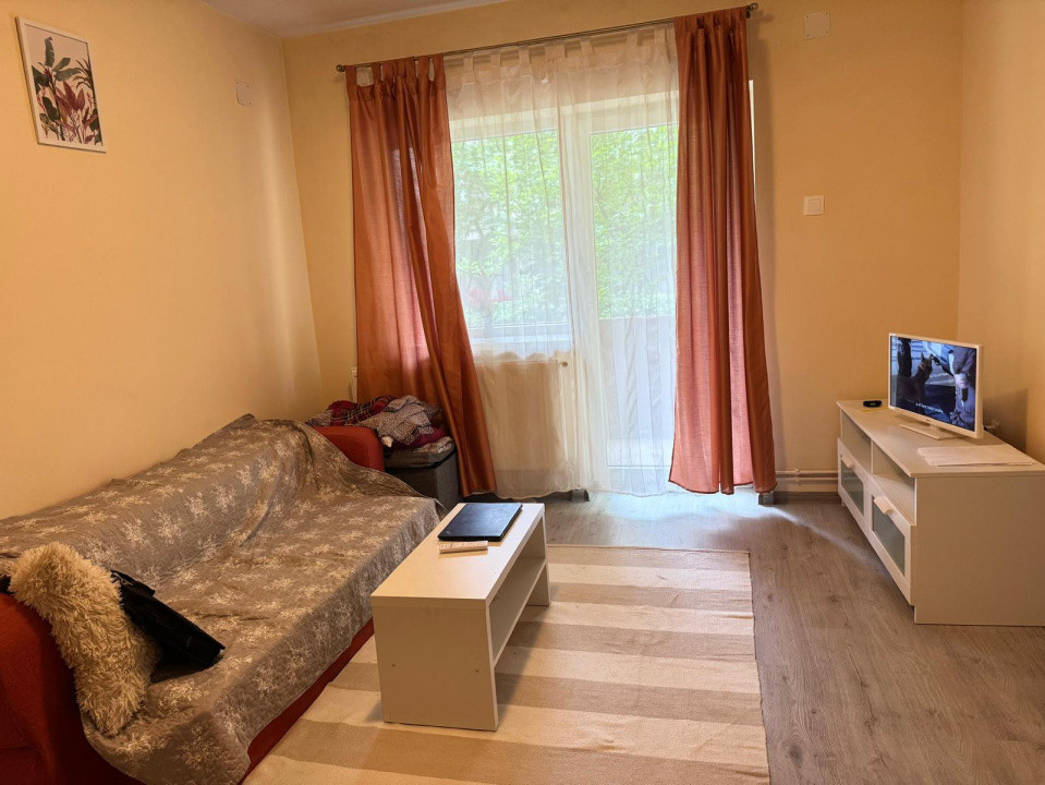 Apartament de inchiriat  - 2 camere Str. Cosbuc