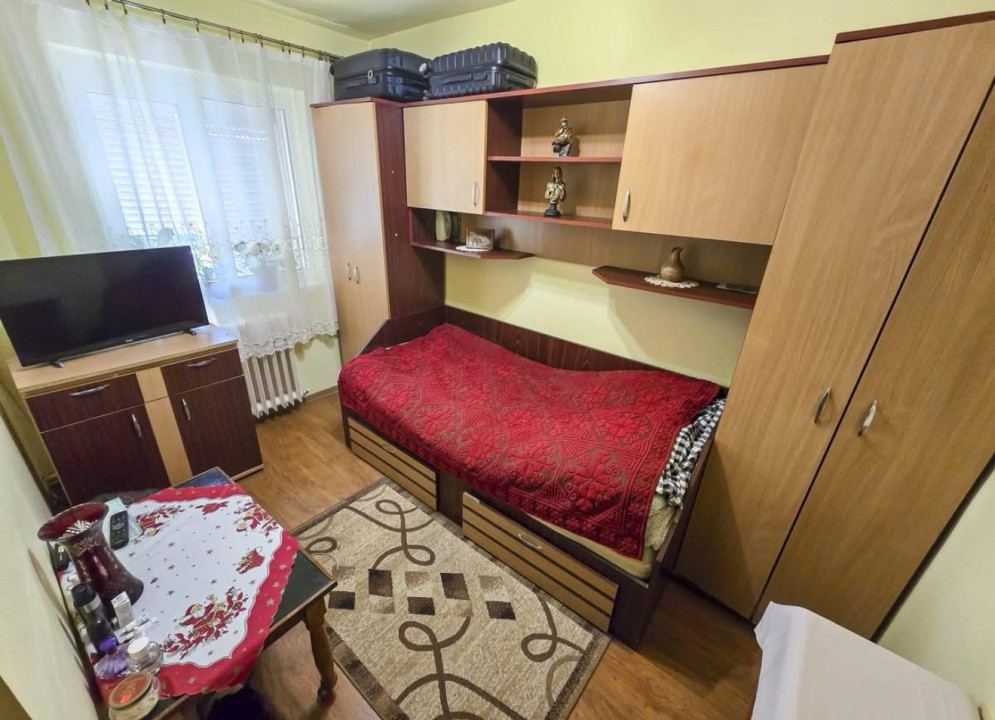 Apartament de vânzare, 47mp utili, zona Vasile Aaron