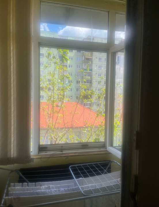 Apartament de vânzare, 47mp utili, zona Vasile Aaron