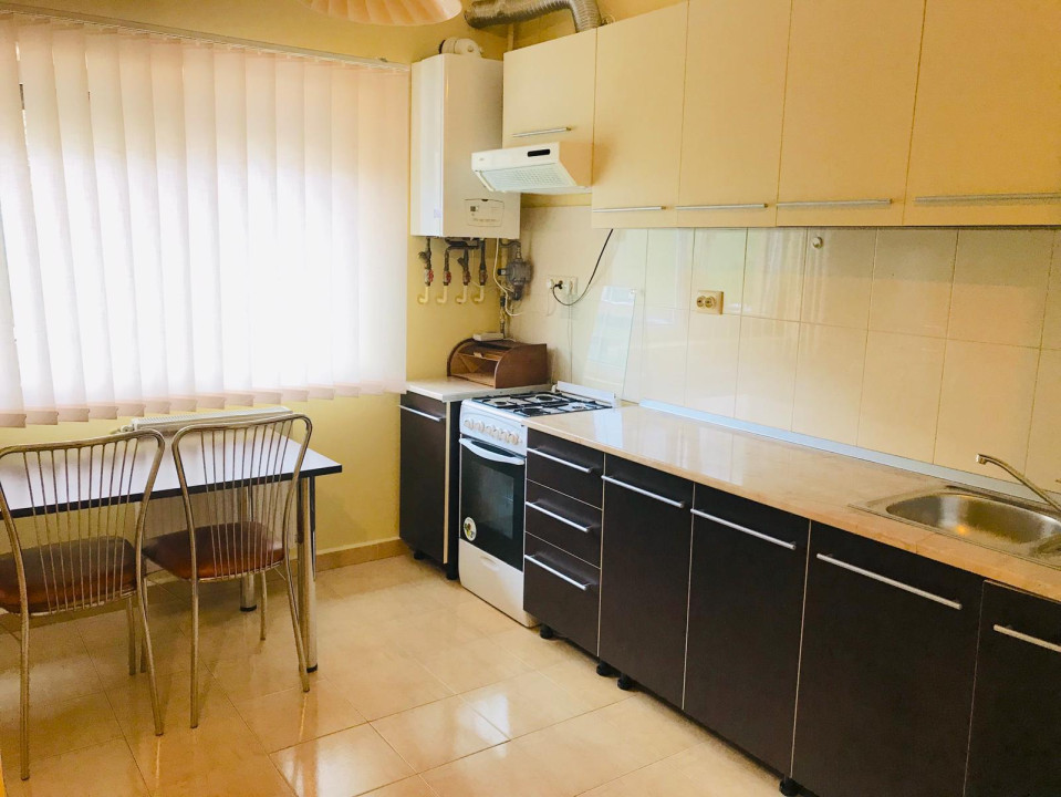 De vânzare apartament cu o cameră, 40 mp.,+balcon 8 mp., Zorilor, 156000 Euro