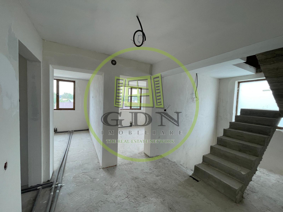 Casă semifinisată P+1 cu teren de 710mp în proximitatea centurii de Nord Craiova