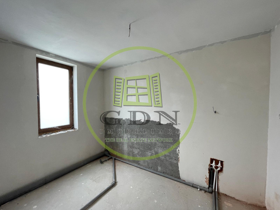 Casă semifinisată P+1 cu teren de 710mp în proximitatea centurii de Nord Craiova