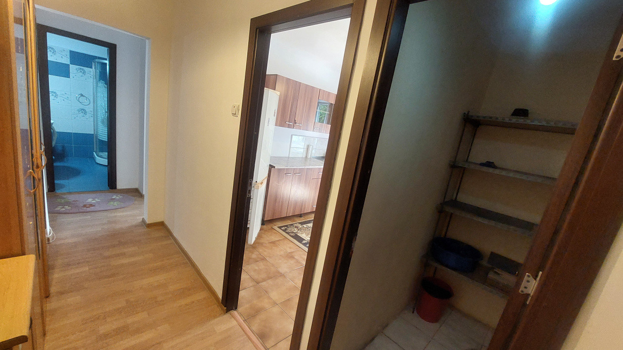 Apartament doua camere decomandat, parter, 1 Mai zona Spitalul Judetean