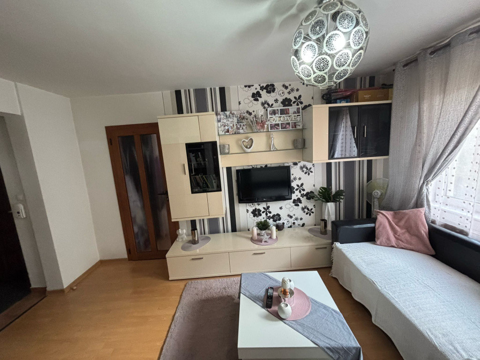 Apartament ultracentral cu 2 camere de inchiriat