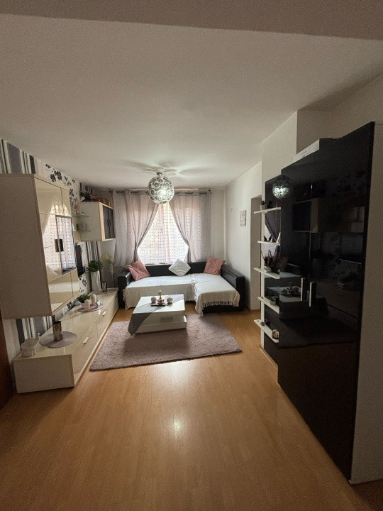 Apartament ultracentral cu 2 camere de inchiriat