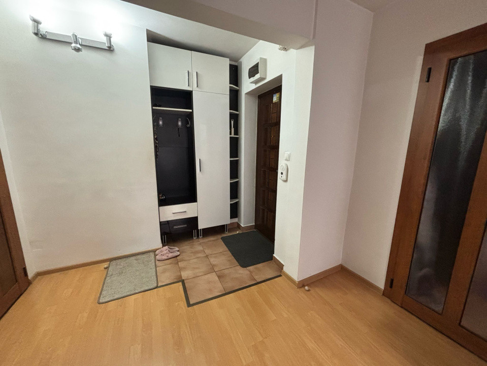 Apartament ultracentral cu 2 camere de inchiriat