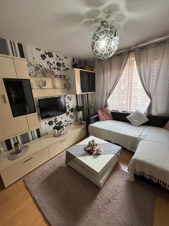 Apartament ultracentral cu 2 camere de inchiriat