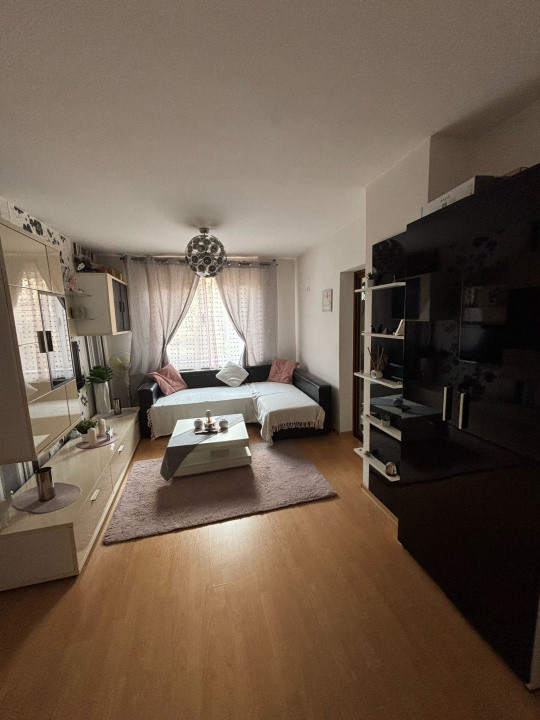 Apartament ultracentral cu 2 camere de inchiriat