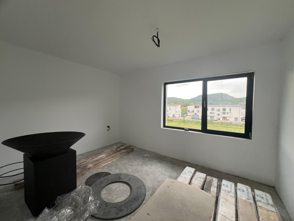 EXCLUSIVITATE!!! Penthouse exclusivist cu 5 camere si terasa .