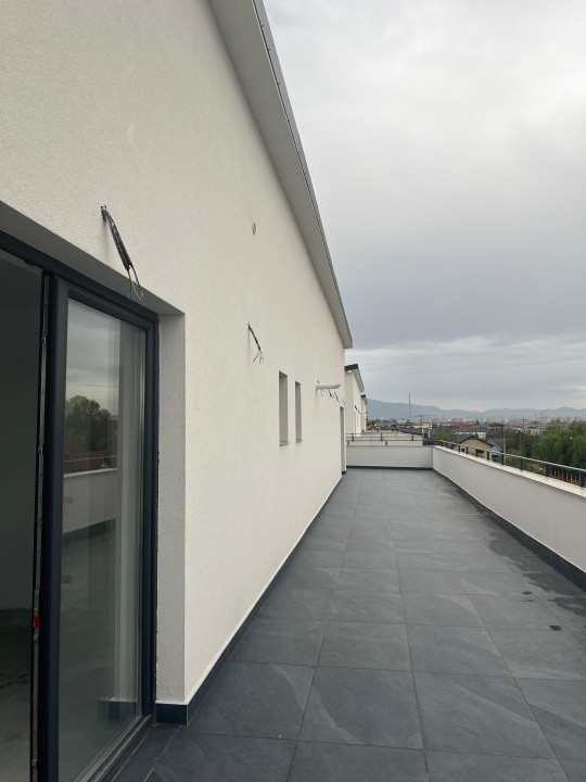 EXCLUSIVITATE!!! Penthouse exclusivist cu 5 camere si terasa .