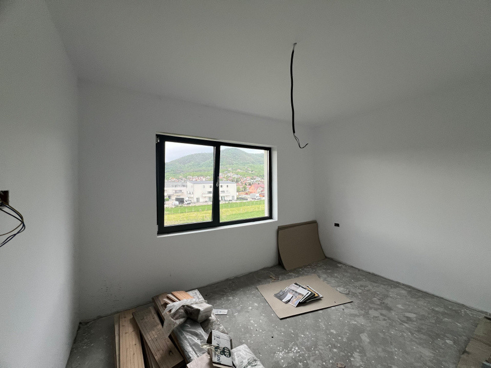 EXCLUSIVITATE!!! Penthouse exclusivist cu 5 camere si terasa .