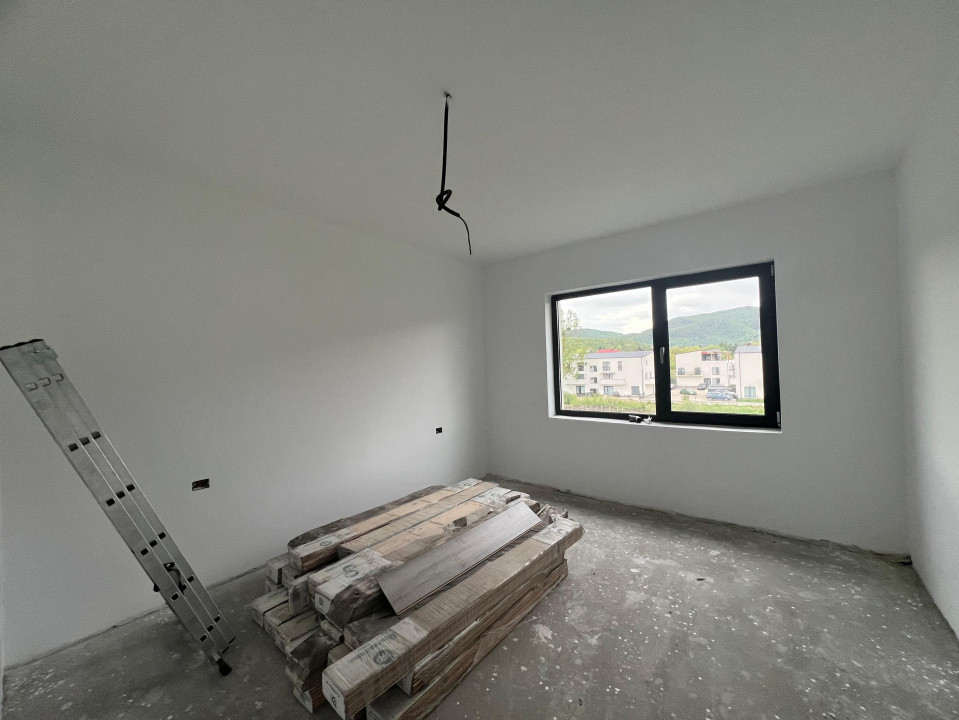 EXCLUSIVITATE!!! Penthouse exclusivist cu 5 camere si terasa .