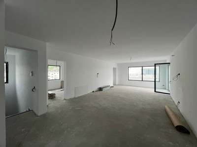 EXCLUSIVITATE!!! Penthouse exclusivist cu 5 camere si terasa .