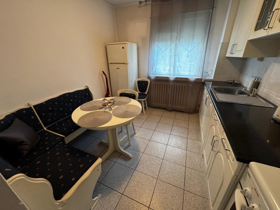Apartament 2 camere, semidecomandat, 56mp, Valea Rosie, zona Stadion Electro.