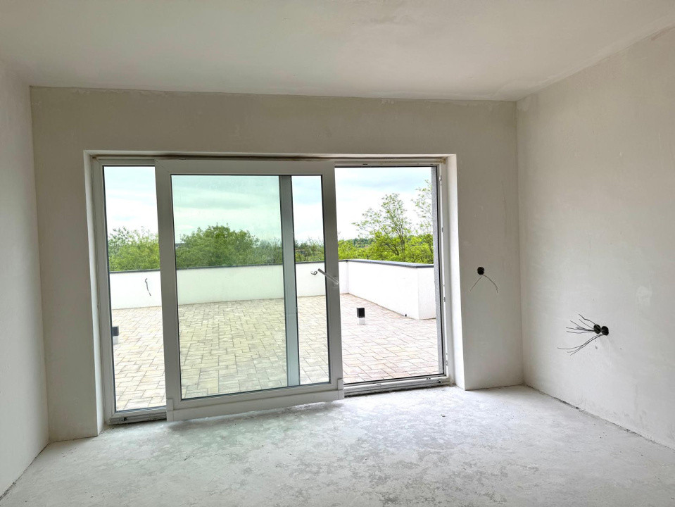 Penthouse in Tautii Magheraus - priveliste spre raul baita