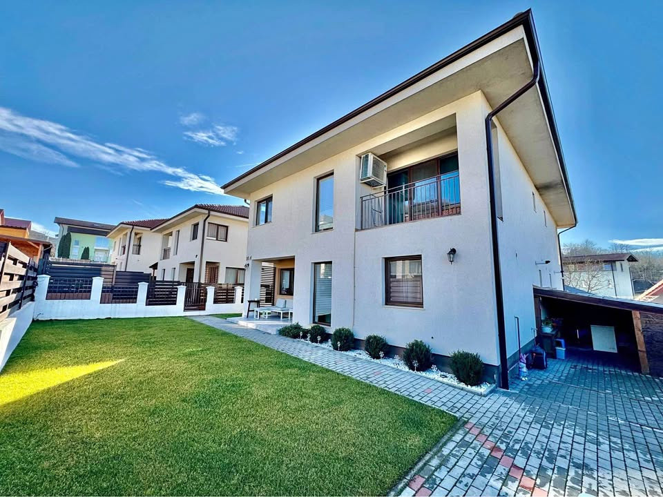Ocazie! Casă cu etaj (duplex)mobilată, utilată, Dezmir, 223500 Eur