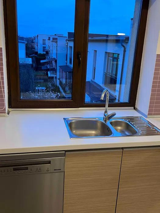 Închiriere apart. cu 3 cam., 80 mp.+garaj, 800 Eur., Europa/Zorilor