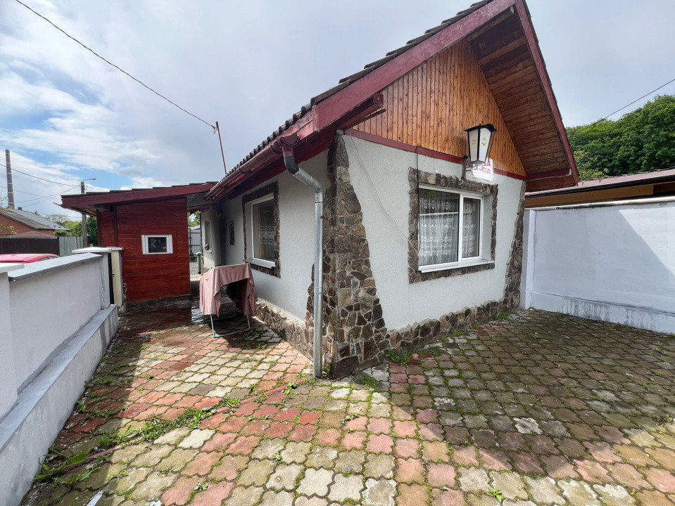 Casa cu 2 camere zona Grivitei 
