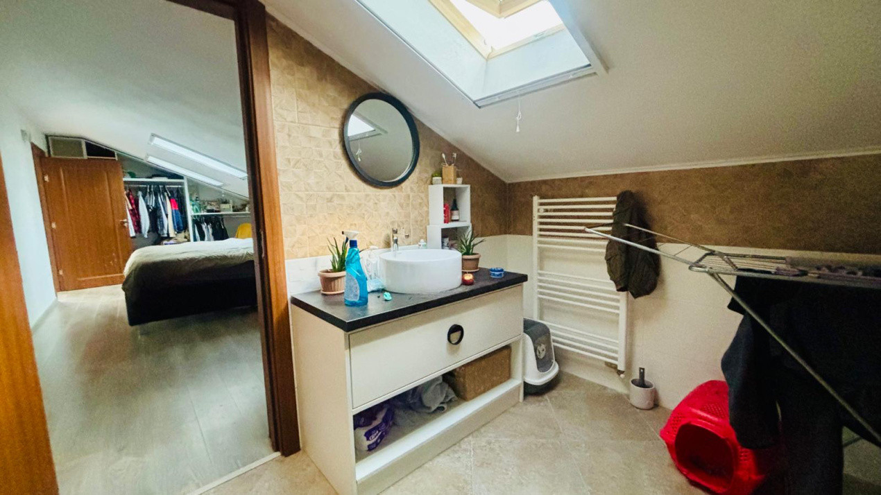 Apartament la mansarda