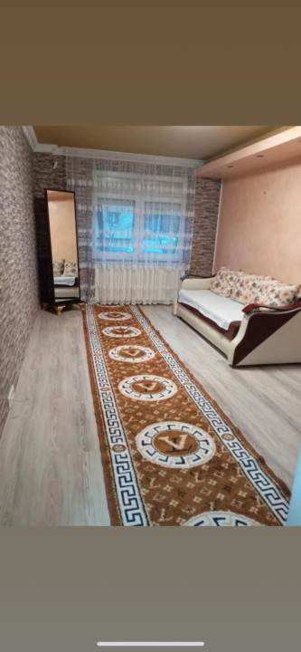 Apartament 4 Camere apropiere metrou!