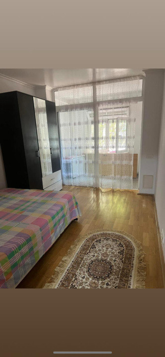 Apartament 4 Camere apropiere metrou!