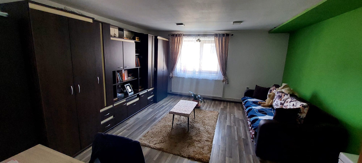 Casa 4 camere suprafata utila 126mp, teren 1600mp, spre vanzare in Seica Mare