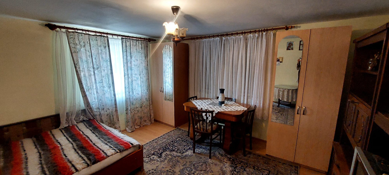 Casa 2 camere suprafata utila 78 mp,teren 691 mp,spre vanzare in Gusu Sibiu