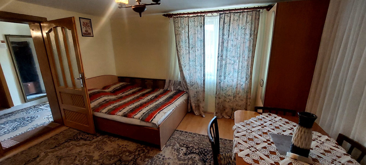 Casa 2 camere suprafata utila 78 mp,teren 691 mp,spre vanzare in Gusu Sibiu