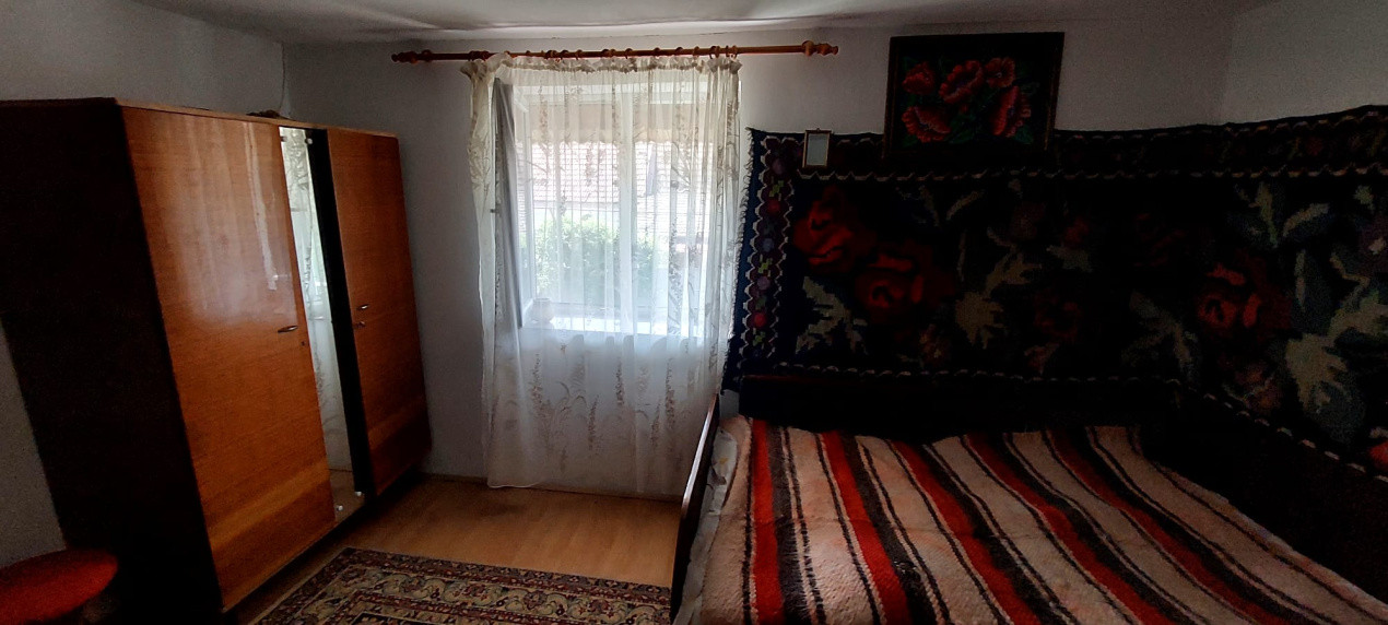 Casa 2 camere suprafata utila 78 mp,teren 691 mp,spre vanzare in Gusu Sibiu