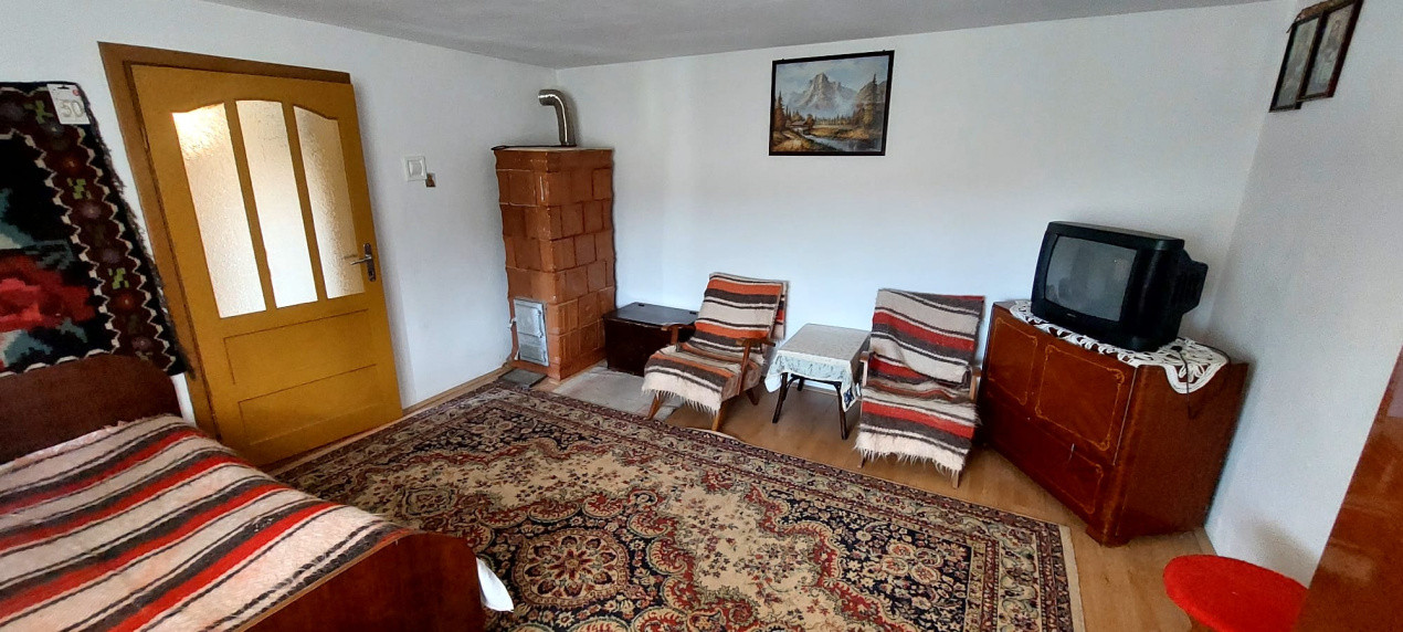 Casa 2 camere suprafata utila 78 mp,teren 691 mp,spre vanzare in Gusu Sibiu