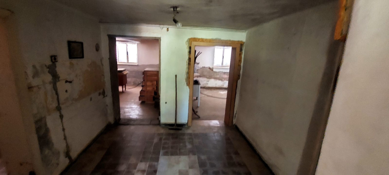 Casa 7 camere suprafata utila 300mp, teren 1000mp,spre vanzare in Cisnadie