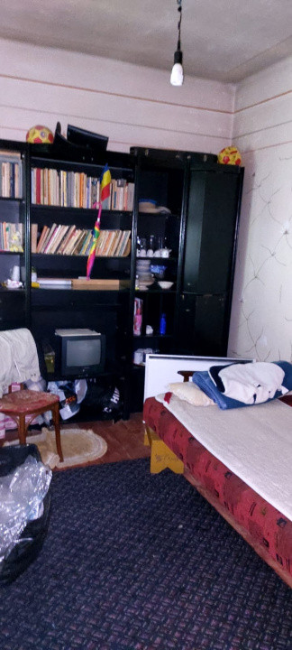 Casa 7 camere suprafata utila 300mp, teren 1000mp,spre vanzare in Cisnadie