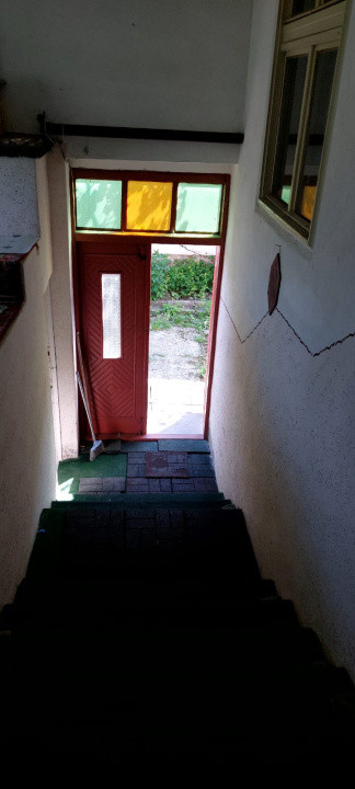 Casa 7 camere suprafata utila 300mp, teren 1000mp,spre vanzare in Cisnadie