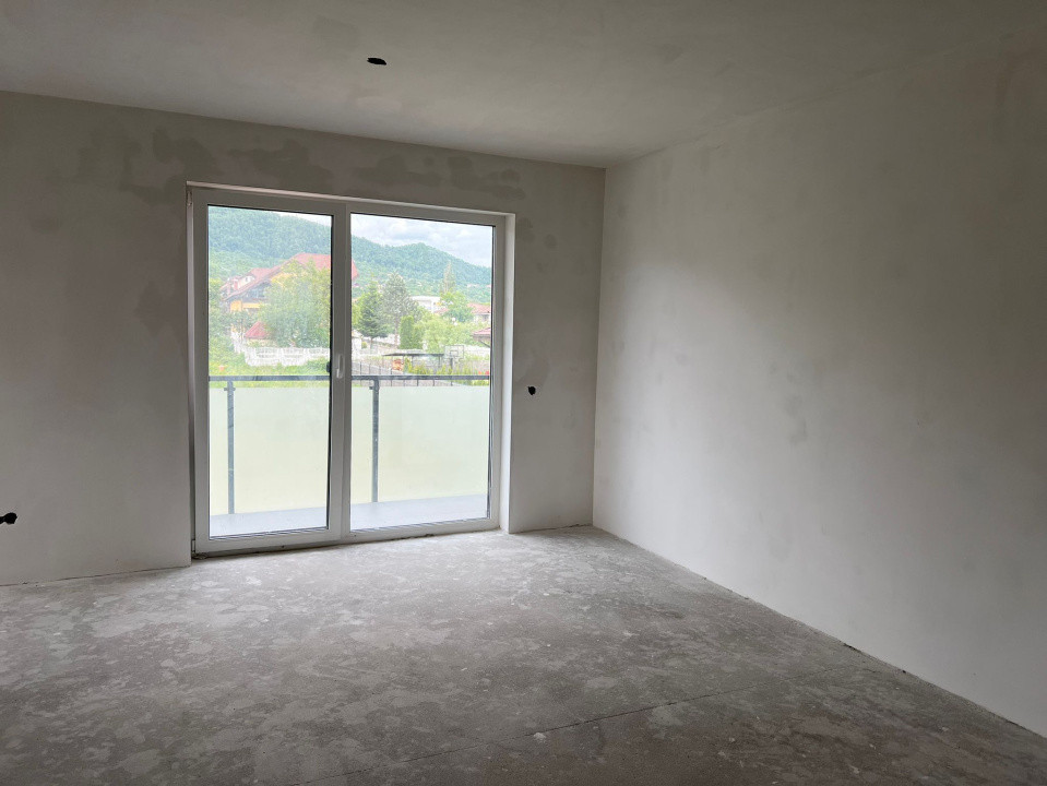 Apartament cu 3 camere in Livada
