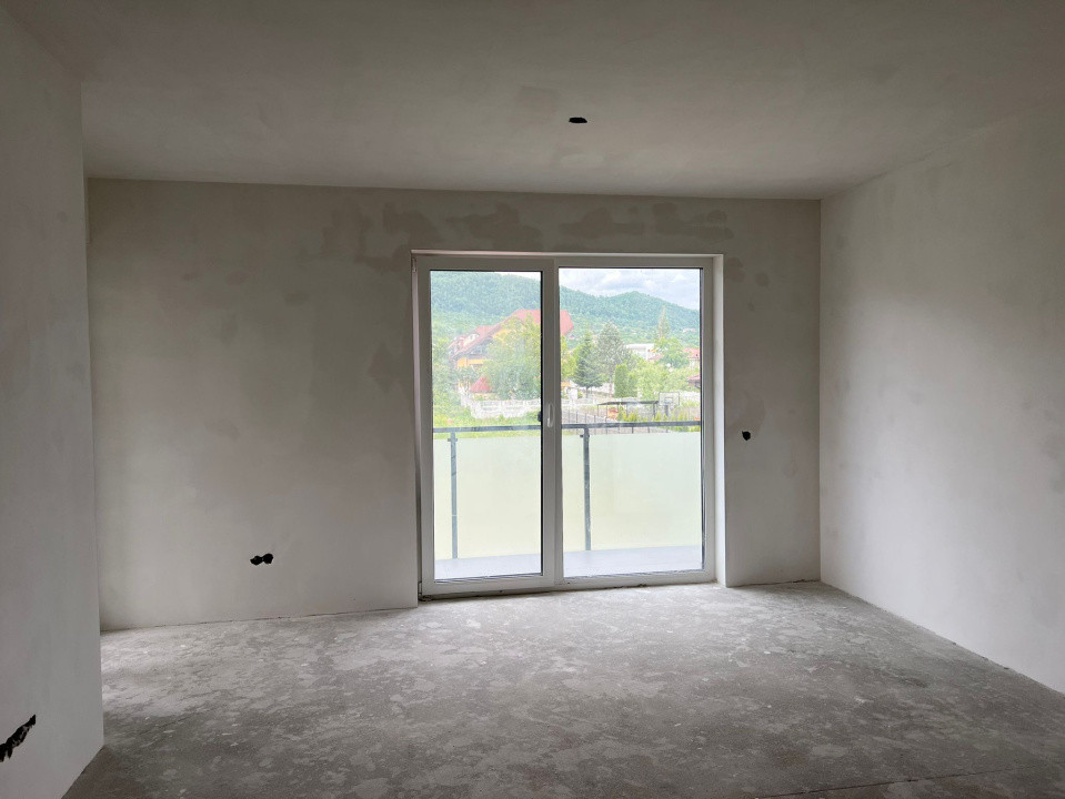 Apartament cu 3 camere in Livada