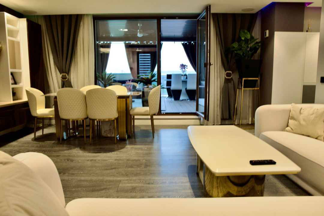 Vânzare Penthouse, 80 mp.+terasă,2 locuri de parcare, Mărăști, 370000 Eur