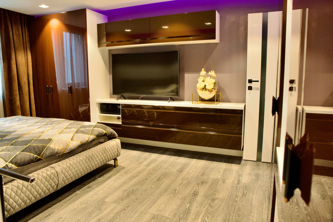 Vânzare Penthouse, 80 mp.+terasă,2 locuri de parcare, Mărăști, 370000 Eur