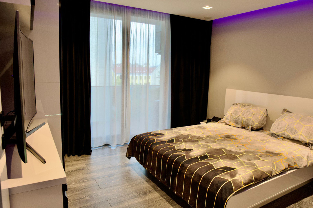 Vânzare Penthouse, 80 mp.+terasă,2 locuri de parcare, Mărăști, 370000 Eur