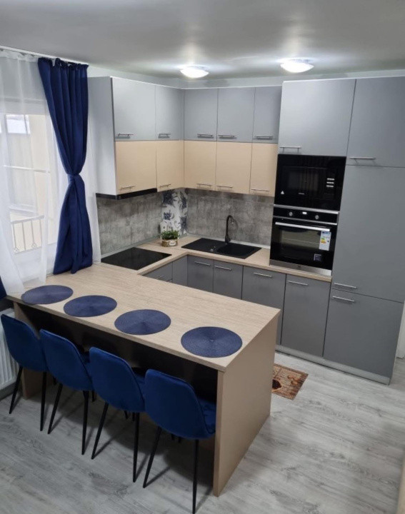Apartament 3 camere de inchiriat, Centru Vechi