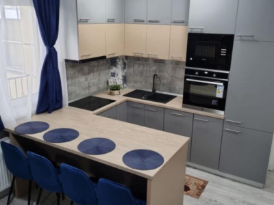 Apartament 3 camere de inchiriat, Centru Vechi